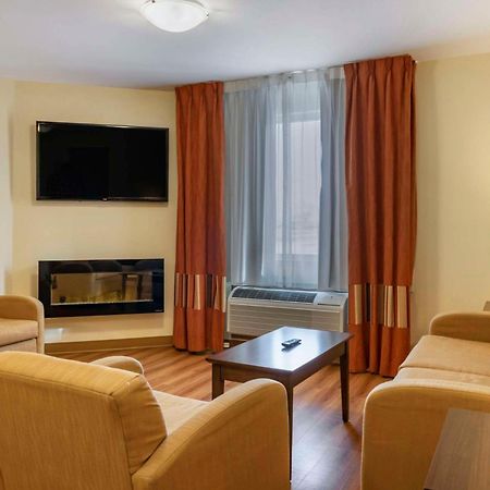 Quality Inn & Suites Winkler Exteriér fotografie