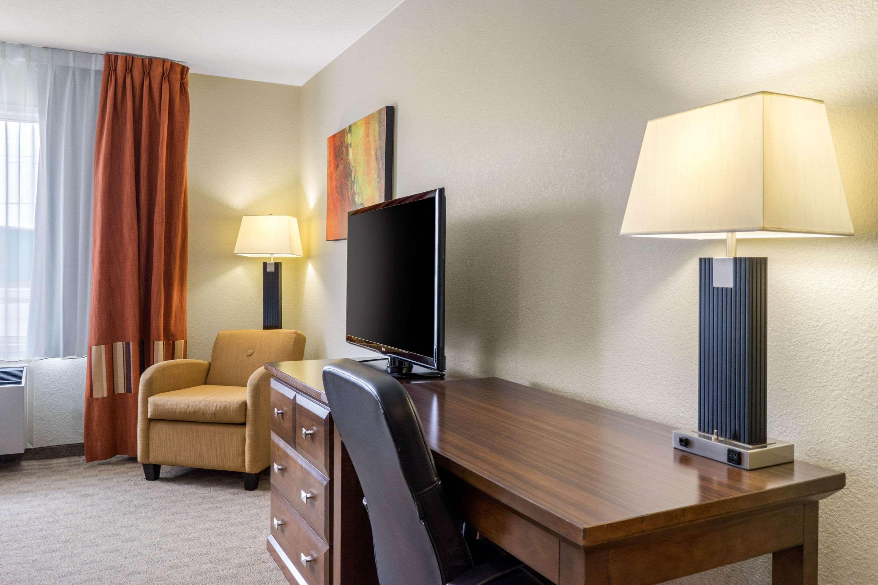 Quality Inn & Suites Winkler Exteriér fotografie
