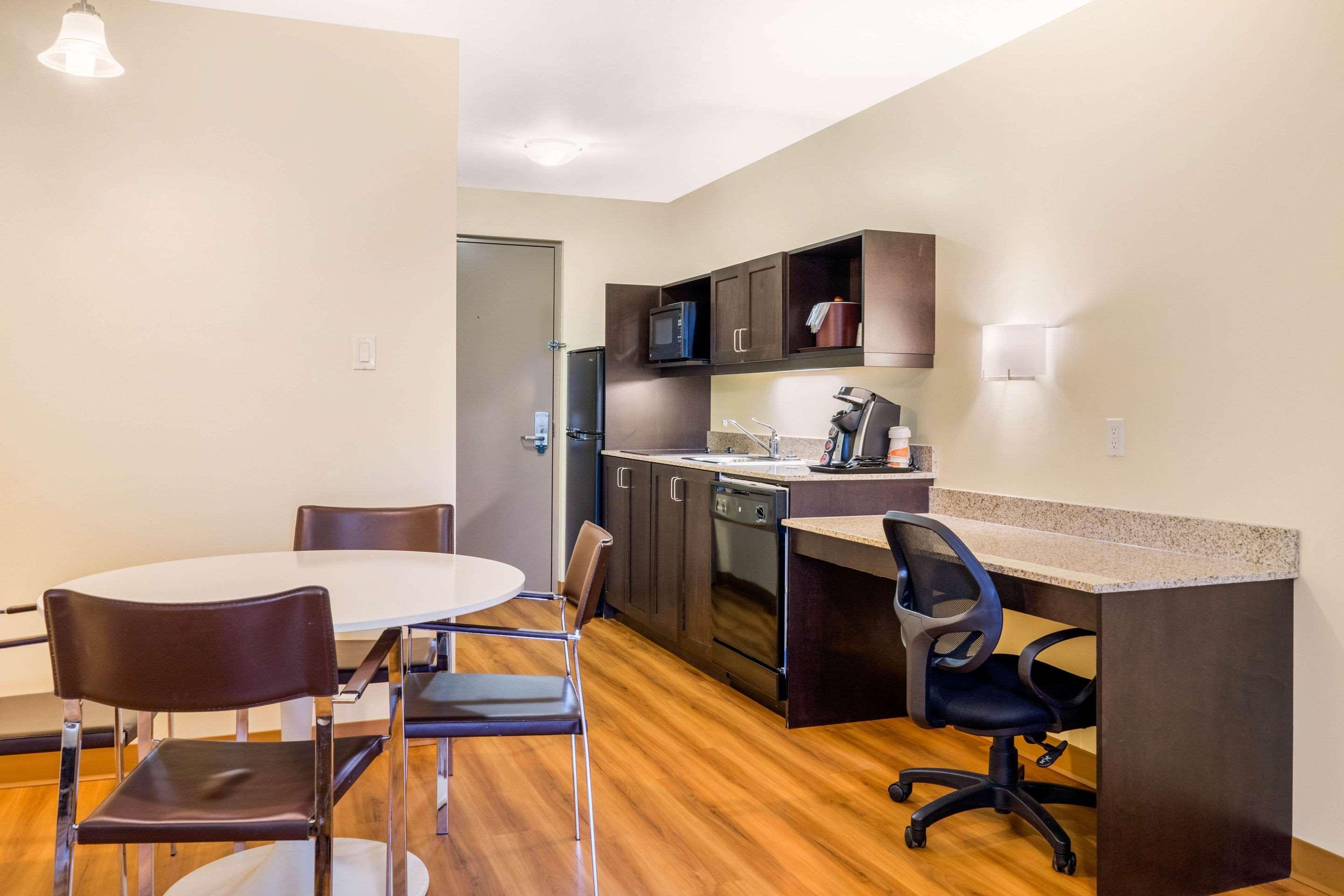Quality Inn & Suites Winkler Exteriér fotografie