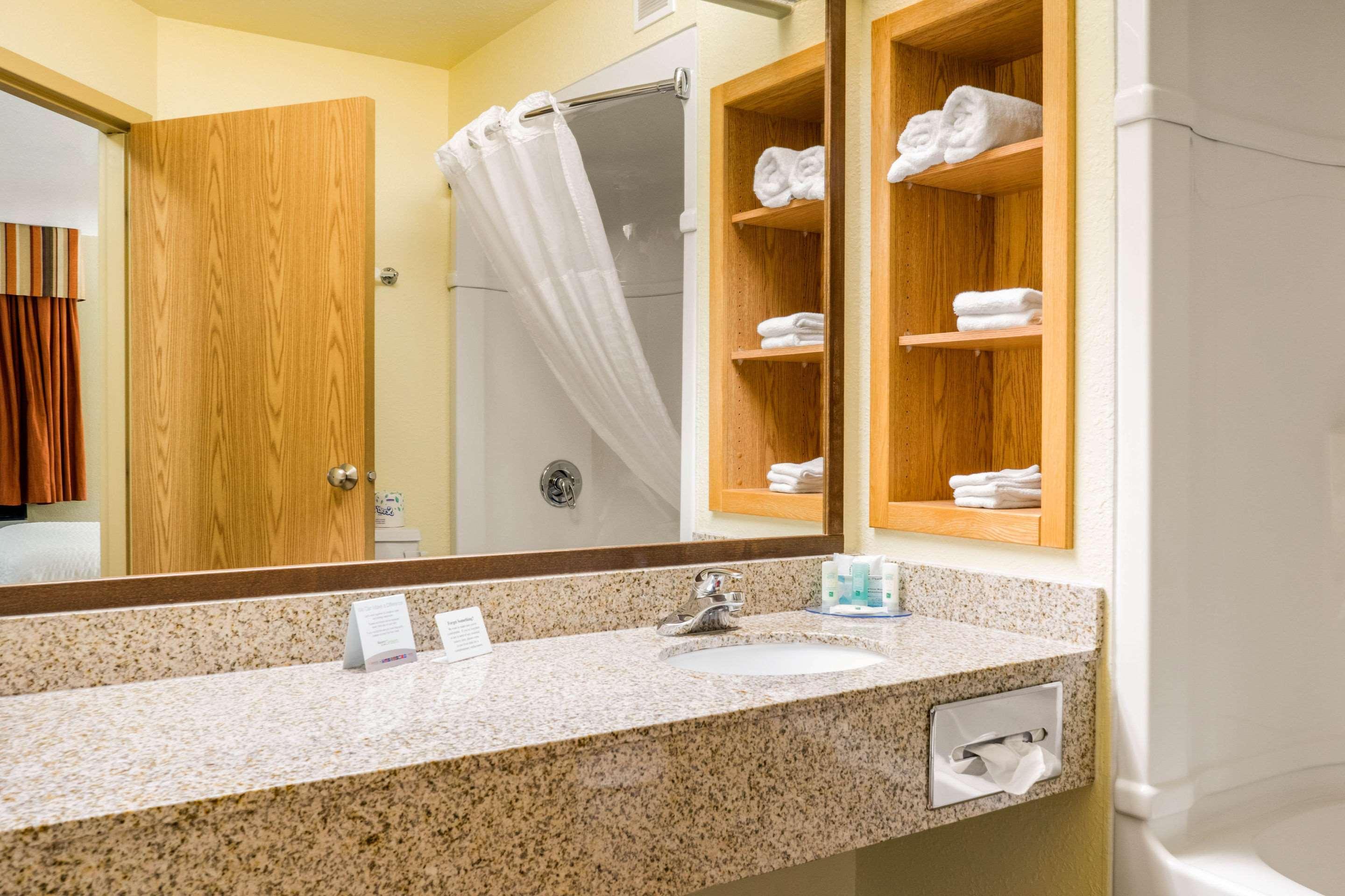 Quality Inn & Suites Winkler Exteriér fotografie