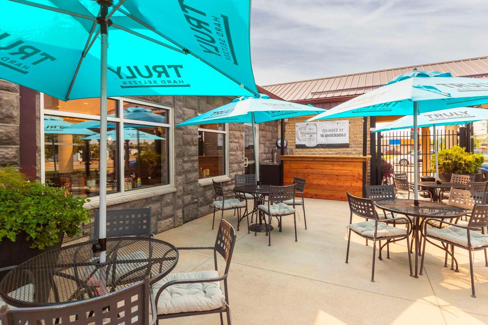 Quality Inn & Suites Winkler Exteriér fotografie